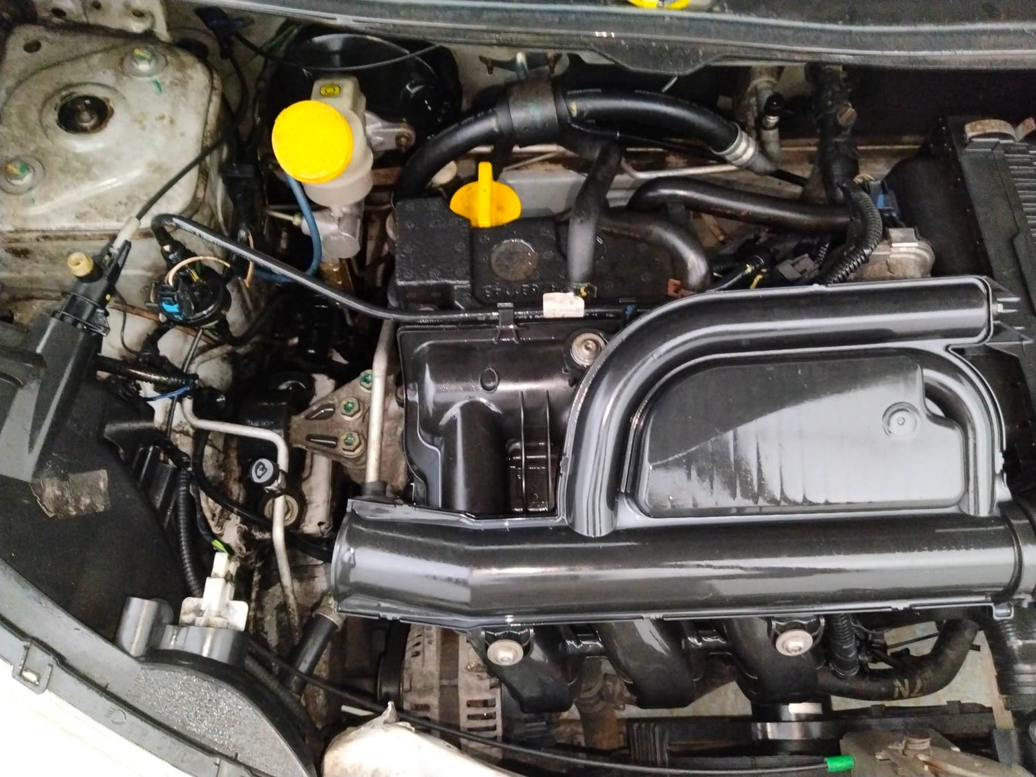 Used 2018 Datsun Redi-GO T(O) 1.0 Petrol Manual engine ENGINE RIGHT SIDE VIEW