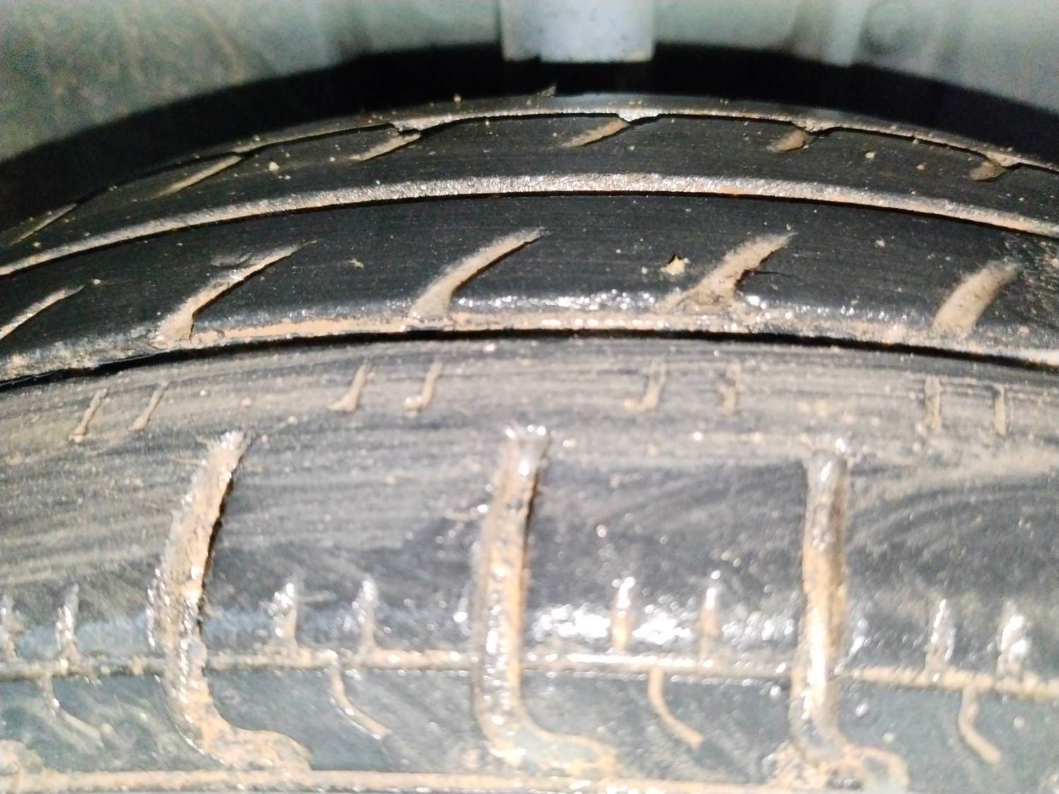 Used 2018 Datsun Redi-GO T(O) 1.0 Petrol Manual tyres RIGHT FRONT TYRE TREAD VIEW