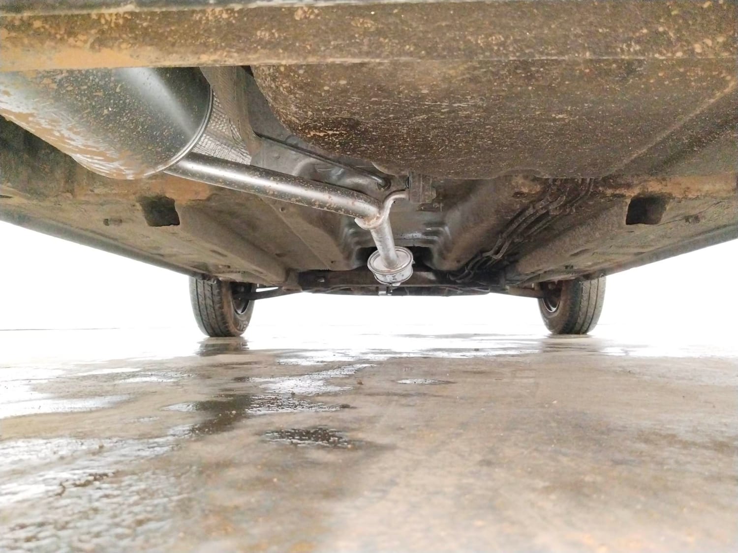 Used 2018 Datsun Redi-GO T(O) 1.0 Petrol Manual extra REAR UNDERBODY VIEW (TAKEN FROM REAR)
