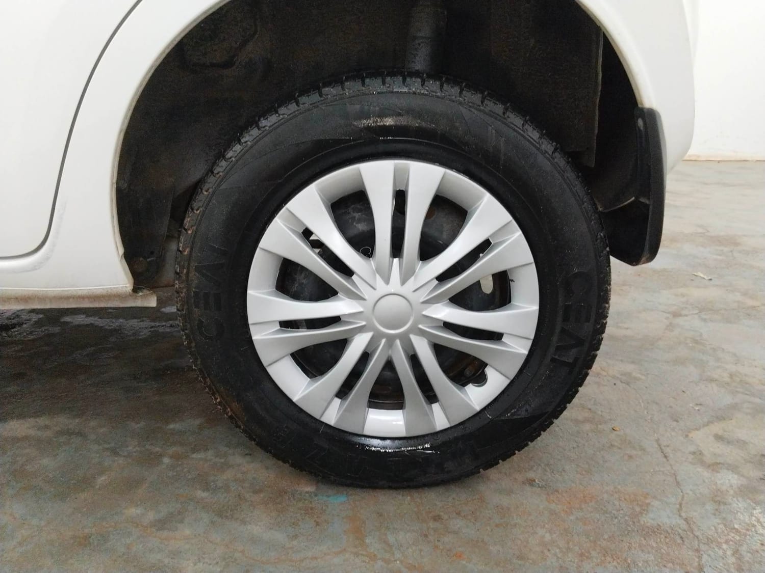 Used 2018 Datsun Redi-GO T(O) 1.0 Petrol Manual tyres LEFT REAR TYRE RIM VIEW