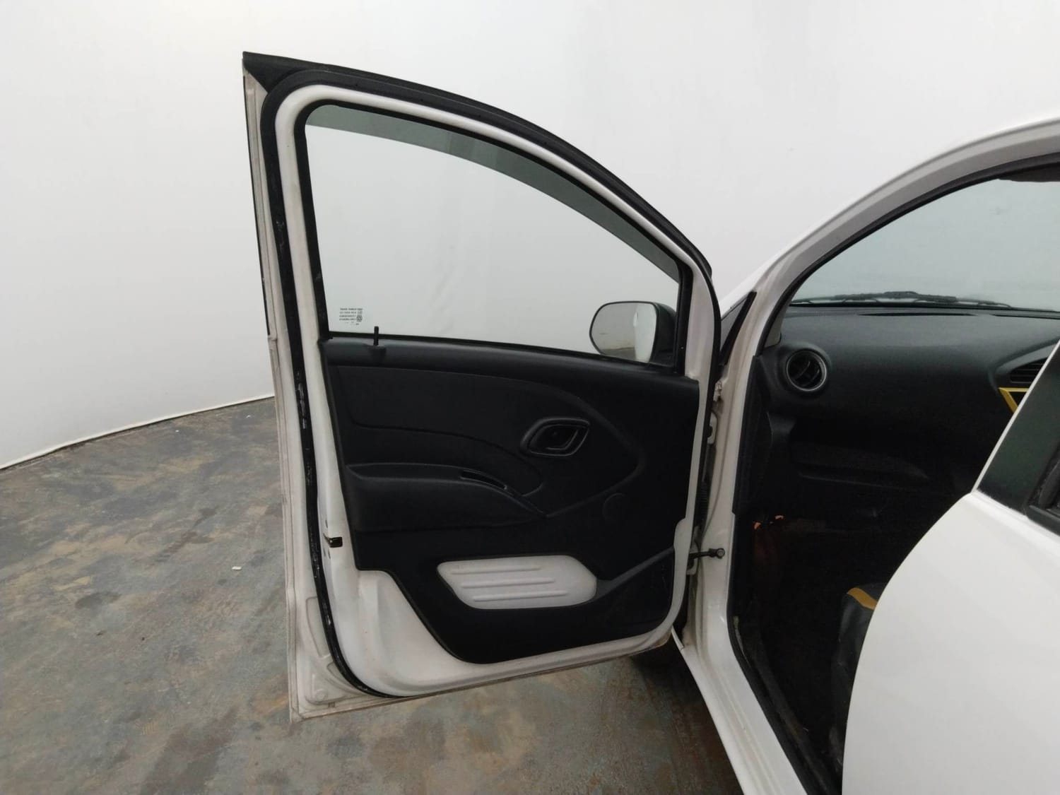 Used 2018 Datsun Redi-GO T(O) 1.0 Petrol Manual interior LEFT FRONT DOOR OPEN VIEW