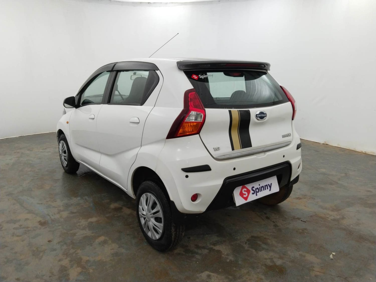 Used 2018 Datsun Redi-GO T(O) 1.0 Petrol Manual exterior LEFT REAR CORNER VIEW