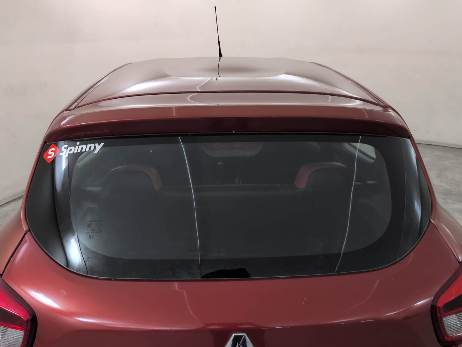 Used 2016 Renault Kwid 1.0 RXT Petrol Manual exterior BACK WINDSHIELD VIEW