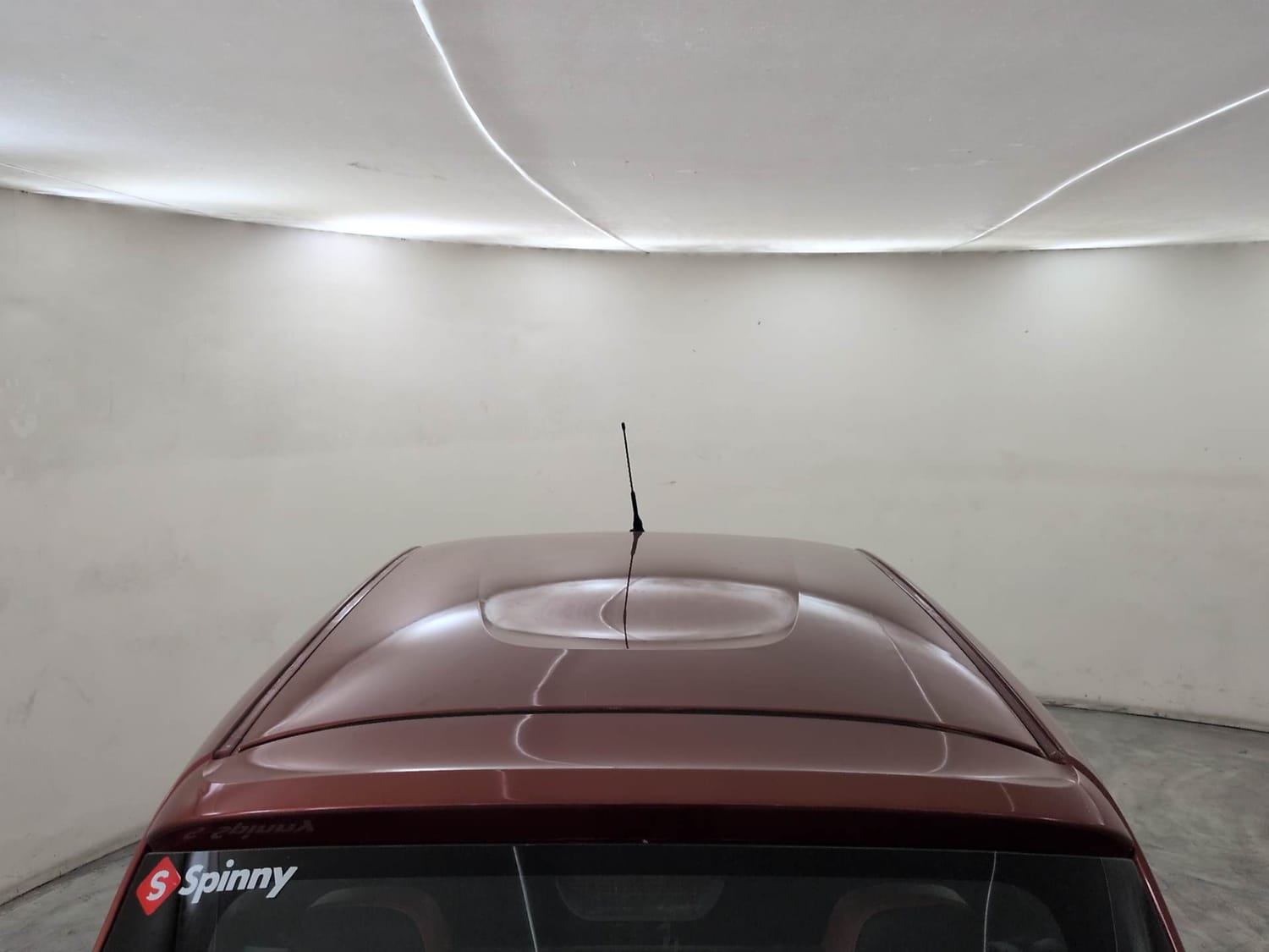 Used 2016 Renault Kwid 1.0 RXT Petrol Manual exterior EXTERIOR ROOF VIEW