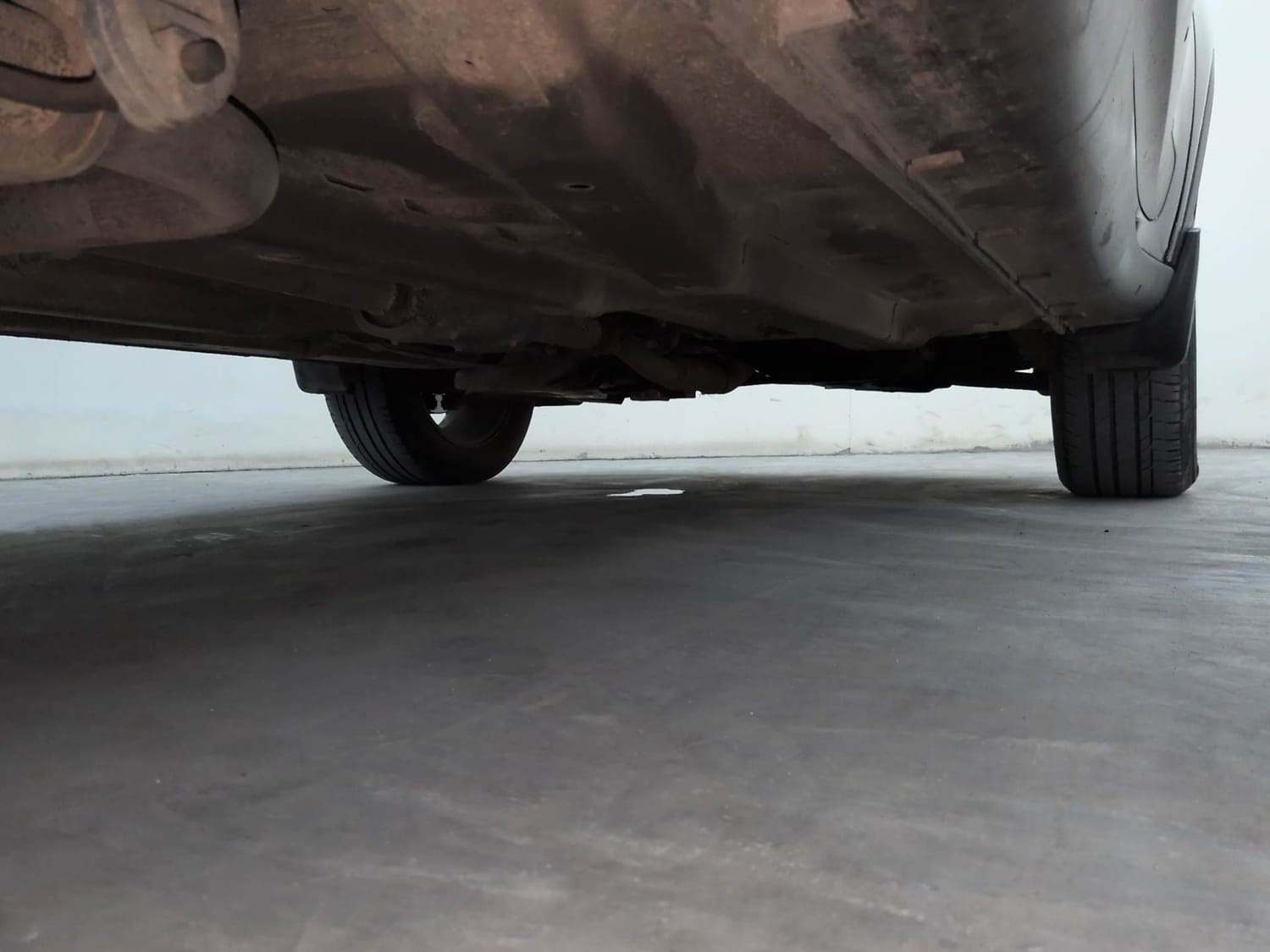 Used 2023 Tata Nexon Creative Plus S 1.5 Revotorq Diesel 6MT DT Diesel Manual extra REAR RIGHT UNDERBODY VIEW