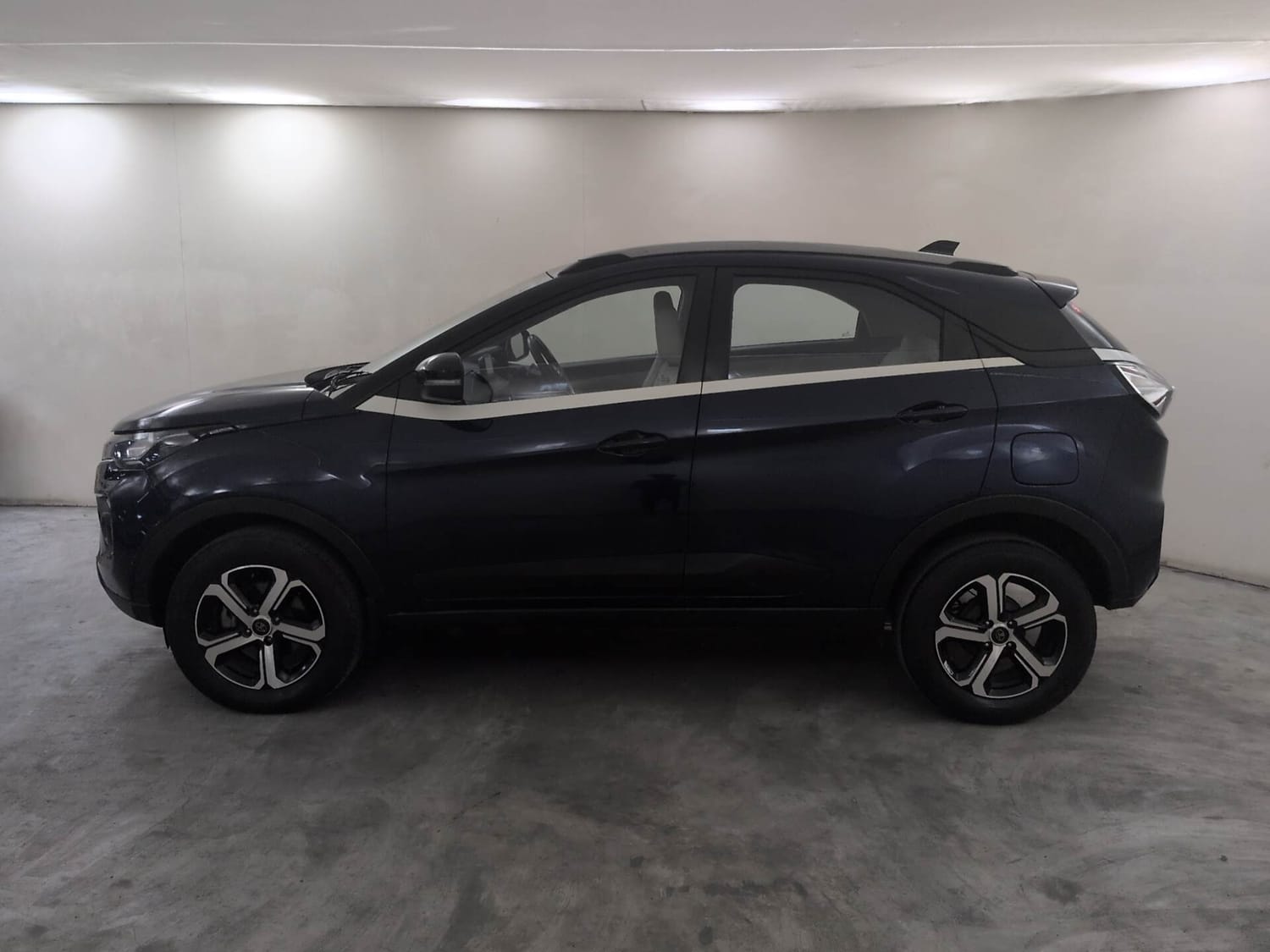 Used 2023 Tata Nexon Creative Plus S 1.5 Revotorq Diesel 6MT DT Diesel Manual exterior LEFT SIDE VIEW