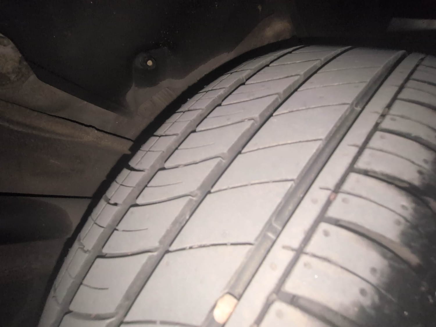 Used 2023 Tata Tiago EV XT Medium Range Electric Automatic tyres RIGHT REAR TYRE TREAD VIEW