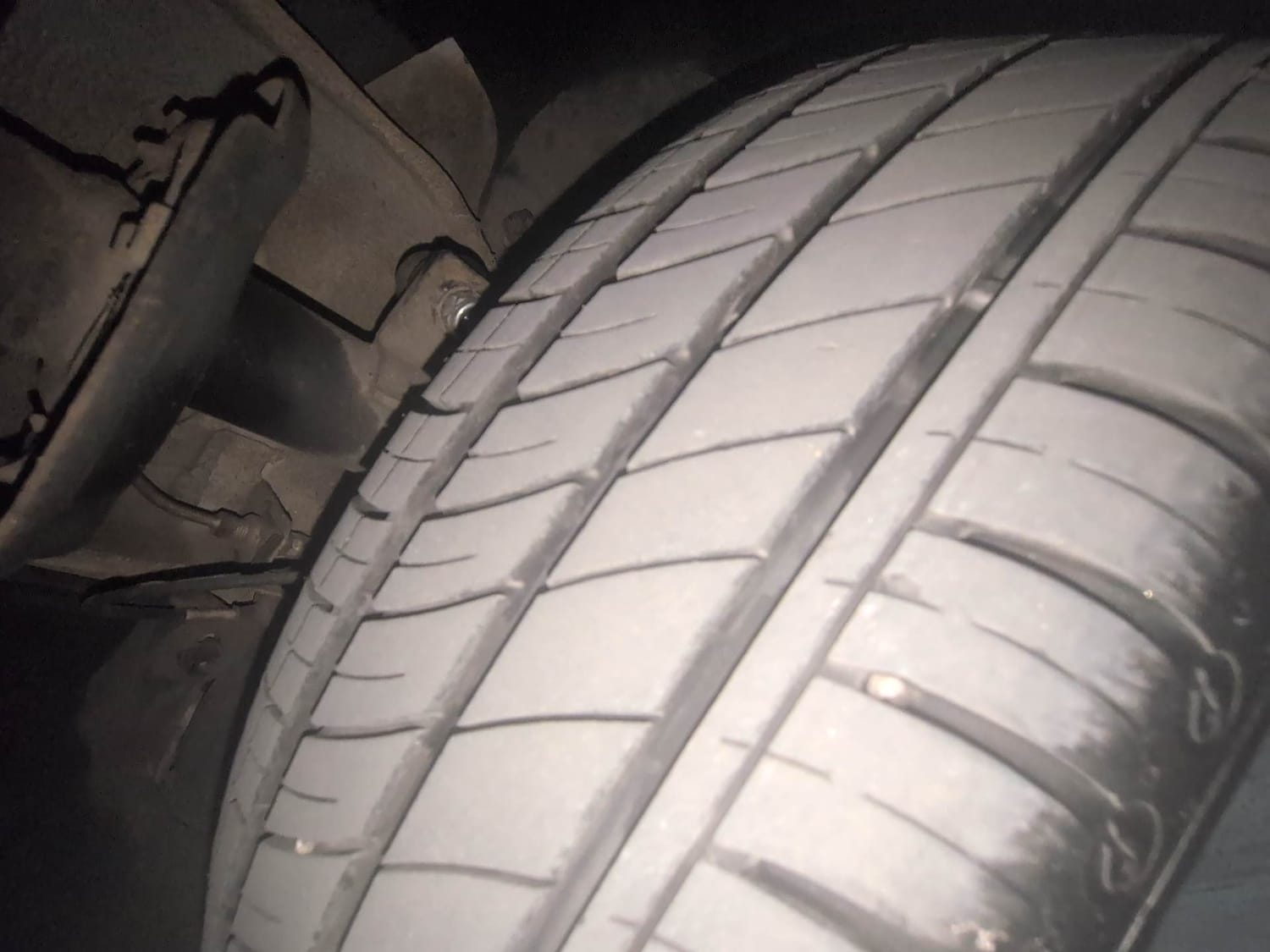 Used 2023 Tata Tiago EV XT Medium Range Electric Automatic tyres LEFT FRONT TYRE TREAD VIEW