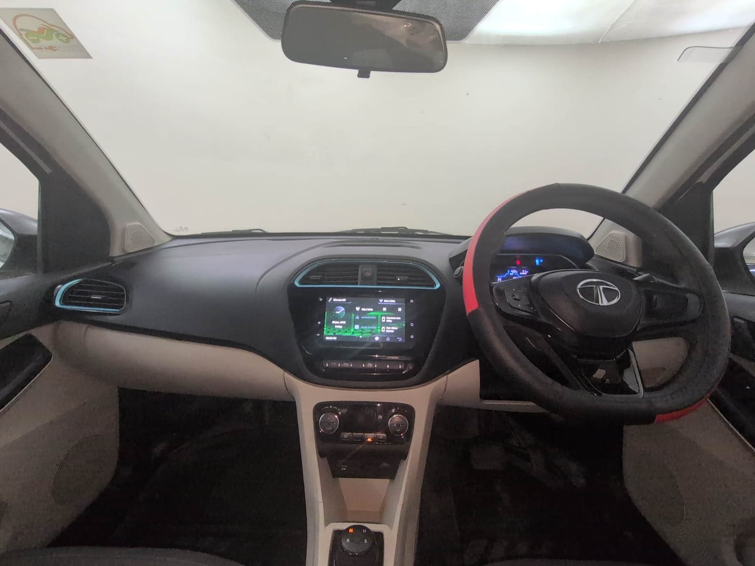 Used 2023 Tata Tiago EV XT Medium Range Electric Automatic interior DASHBOARD VIEW