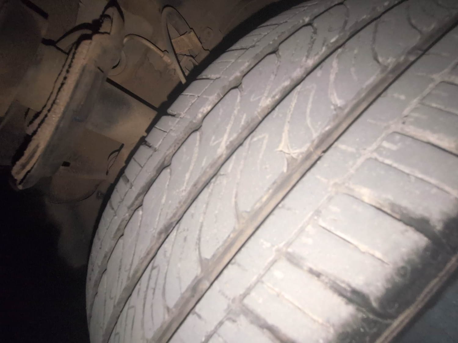 Used 2023 Tata Tiago XZA Plus Petrol Automatic tyres RIGHT FRONT TYRE TREAD VIEW