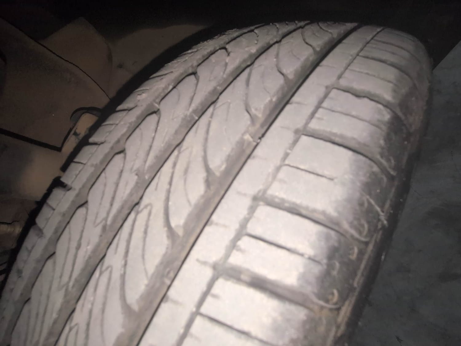 Used 2023 Tata Tiago XZA Plus Petrol Automatic tyres LEFT FRONT TYRE TREAD VIEW