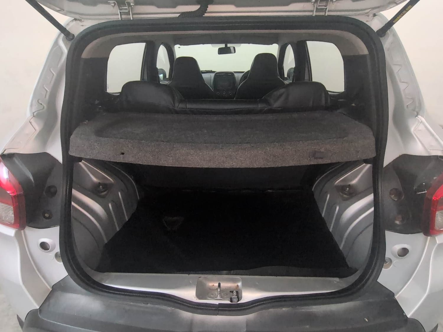 Used 2019 Renault Kwid RXT Opt Petrol Manual interior DICKY INSIDE VIEW