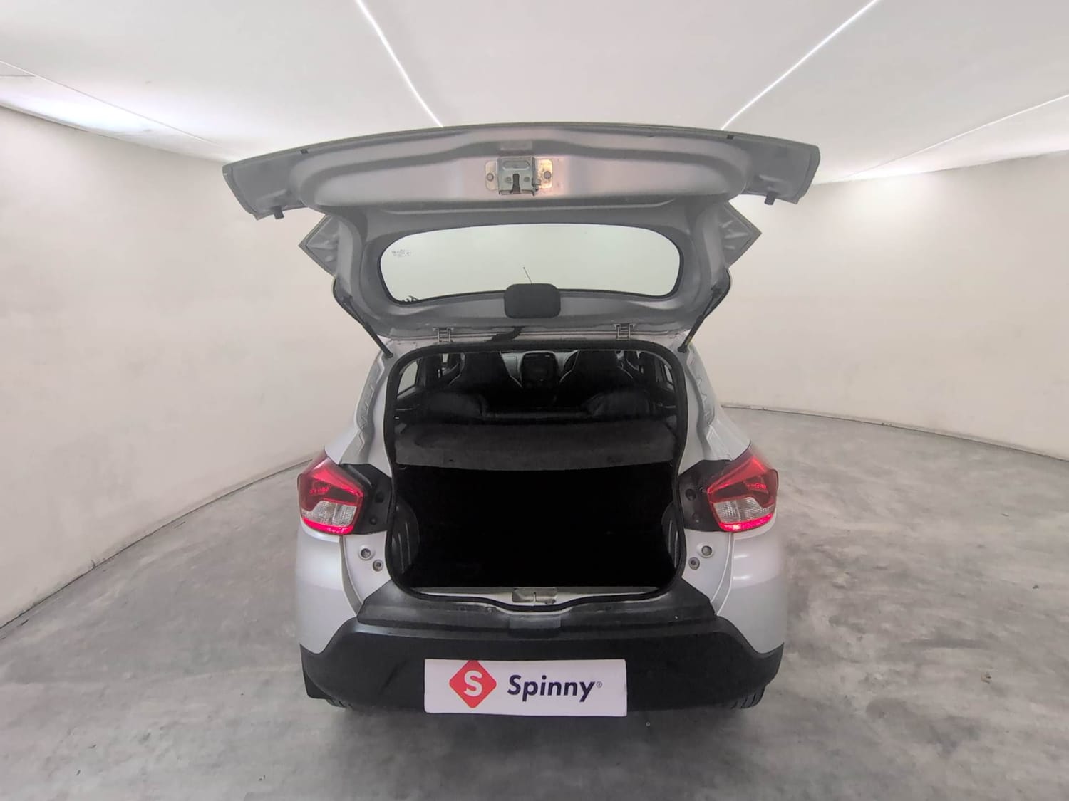Used 2019 Renault Kwid RXT Opt Petrol Manual interior DICKY DOOR OPEN VIEW