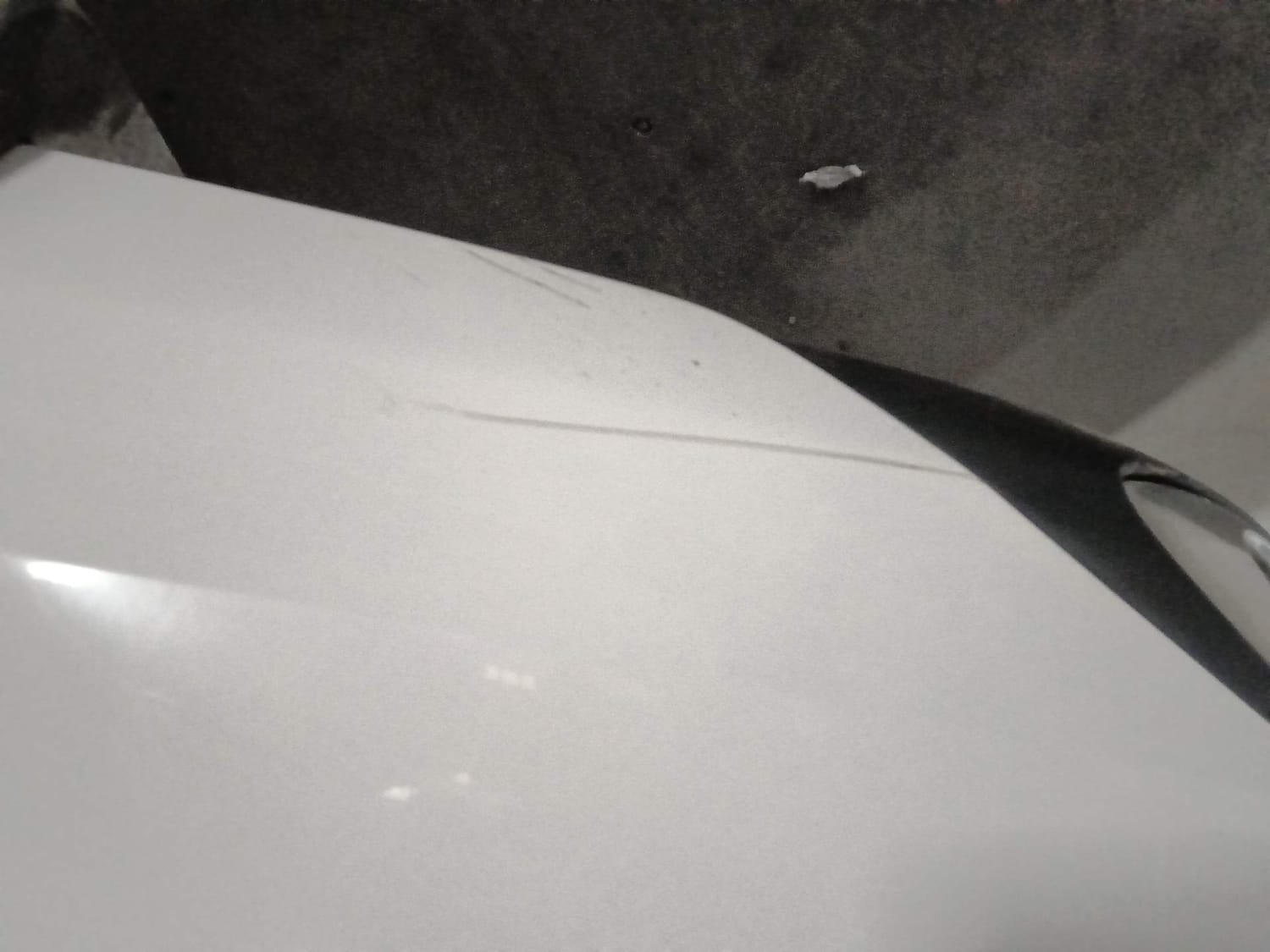 Used 2023 Volkswagen Virtus Highline 1.0 TSI MT Petrol Manual dents MINOR SCRATCH