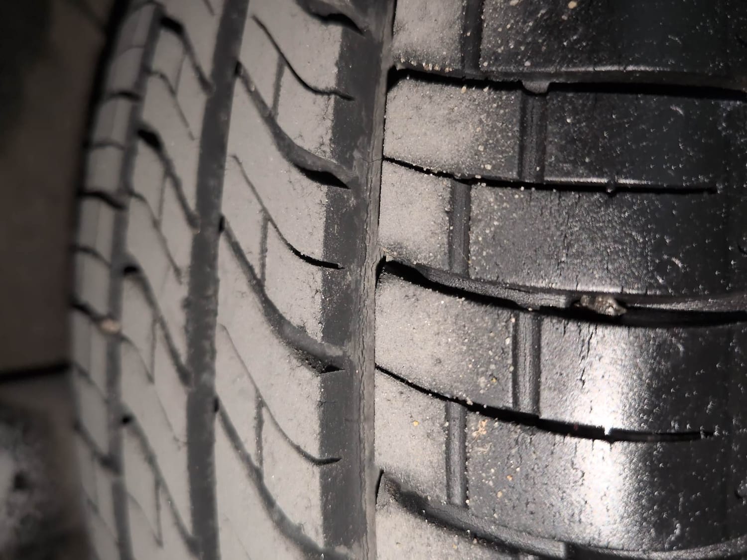 Used 2022 Hyundai Santro Sportz AMT Petrol Automatic tyres RIGHT REAR TYRE TREAD VIEW