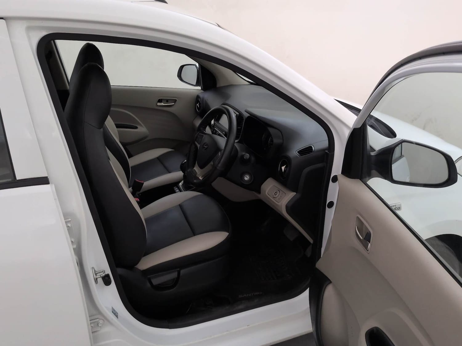 Used 2022 Hyundai Santro Sportz AMT Petrol Automatic interior RIGHT SIDE FRONT DOOR CABIN VIEW