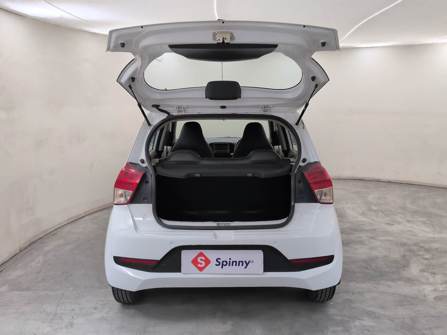 Used 2022 Hyundai Santro Sportz AMT Petrol Automatic interior DICKY DOOR OPEN VIEW