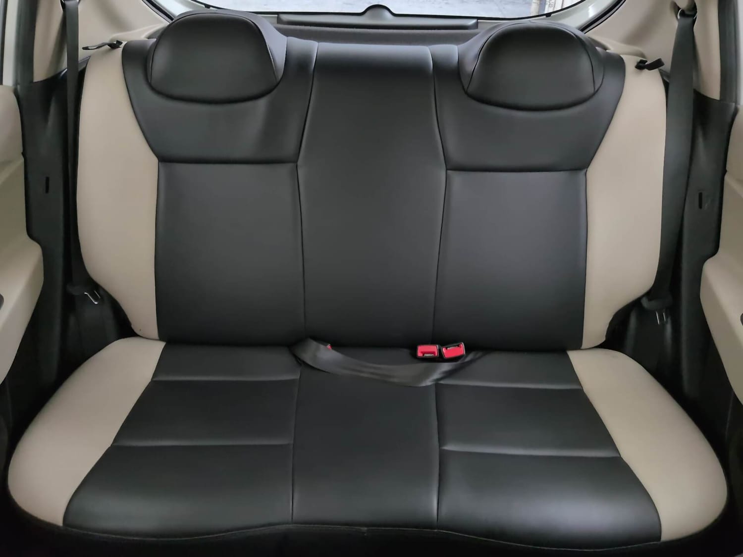 Used 2022 Hyundai Santro Sportz AMT Petrol Automatic interior REAR SEAT CONDITION VIEW