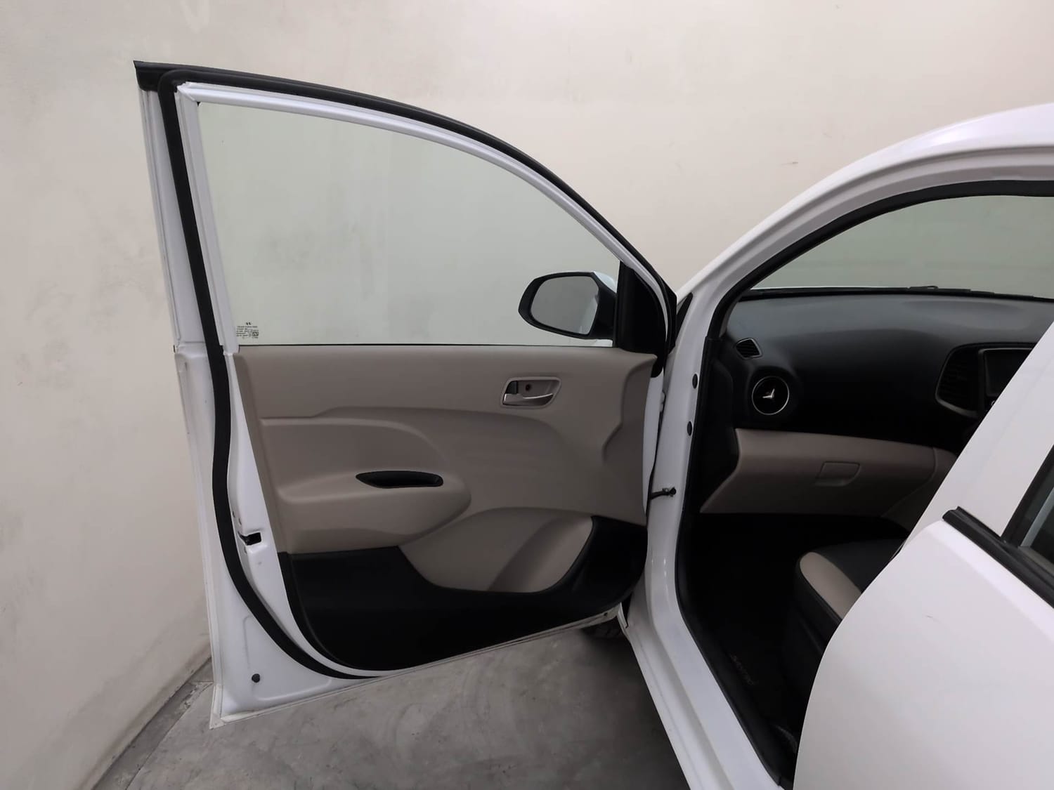 Used 2022 Hyundai Santro Sportz AMT Petrol Automatic interior LEFT FRONT DOOR OPEN VIEW