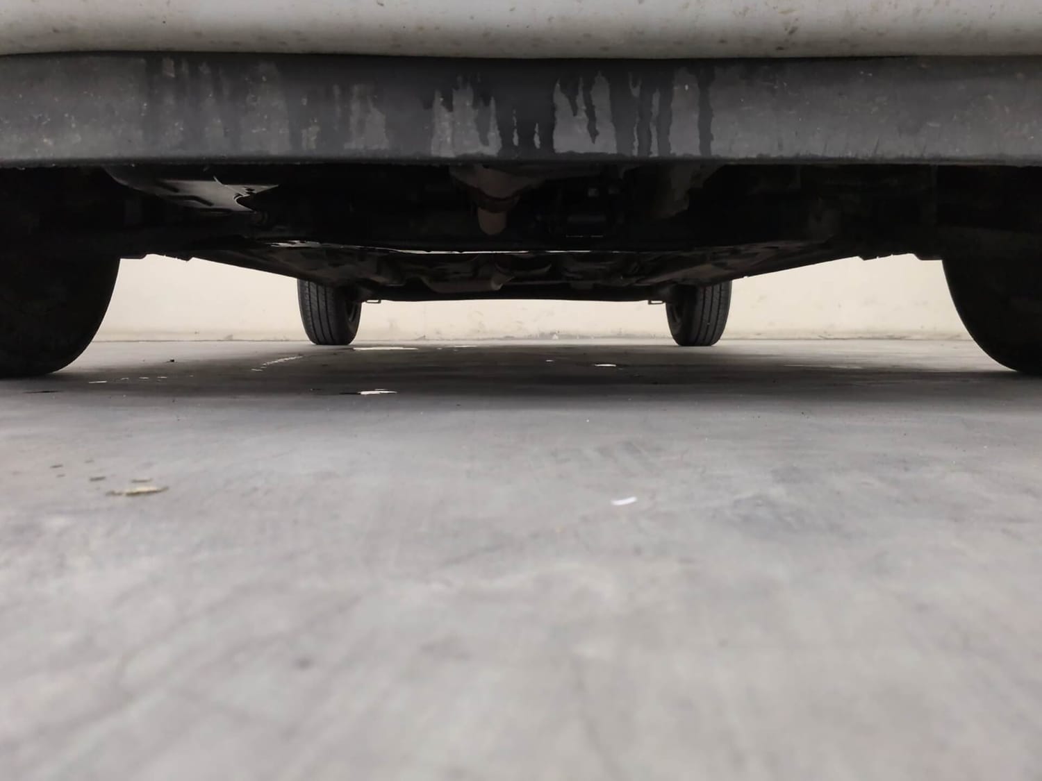 Used 2022 Hyundai Santro Sportz AMT Petrol Automatic extra FRONT LEFT UNDERBODY VIEW