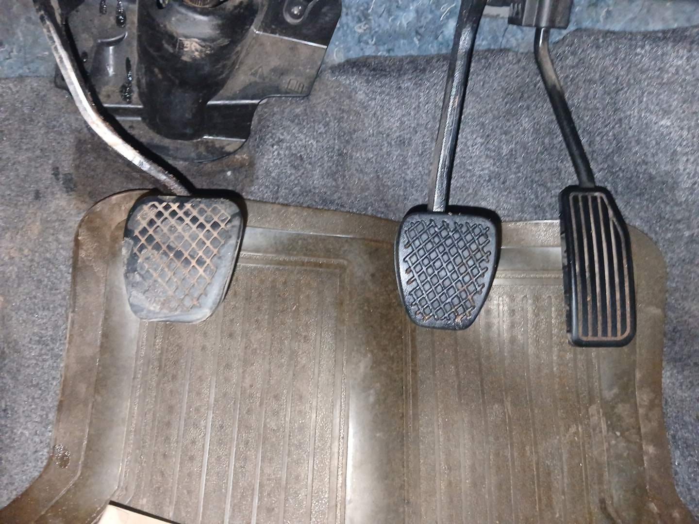 Used 2016 Honda Brio S MT Petrol Manual interior PEDALS VIEW
