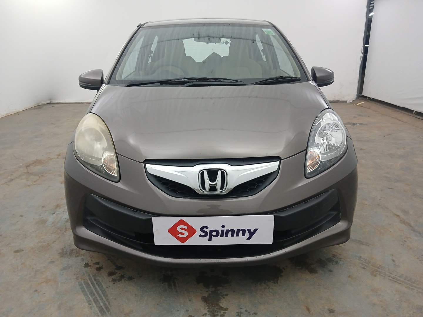 Used 2016 Honda Brio S MT Petrol Manual exterior FRONT VIEW