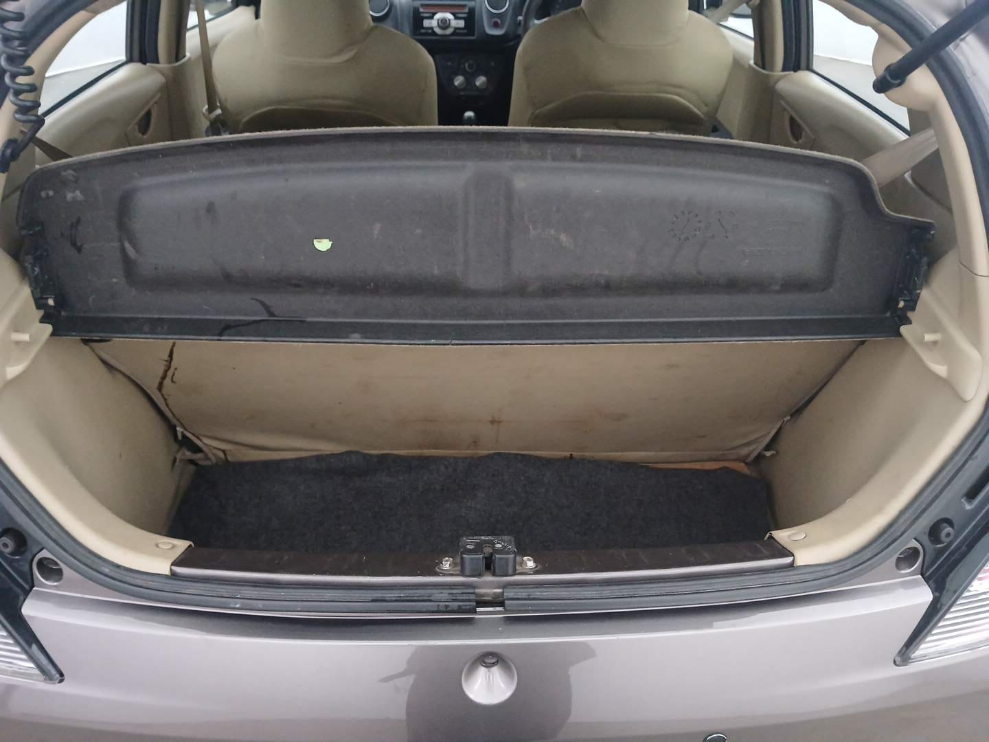 Used 2016 Honda Brio S MT Petrol Manual interior DICKY INSIDE VIEW