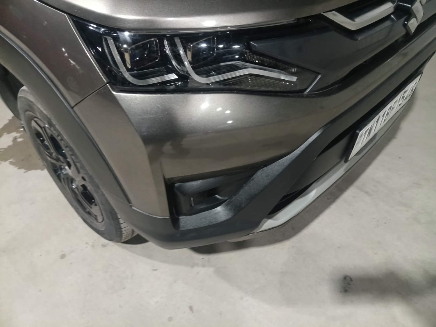 Used 2023 Maruti Suzuki Brezza ZXi Petrol Manual dents MINOR SCRATCH