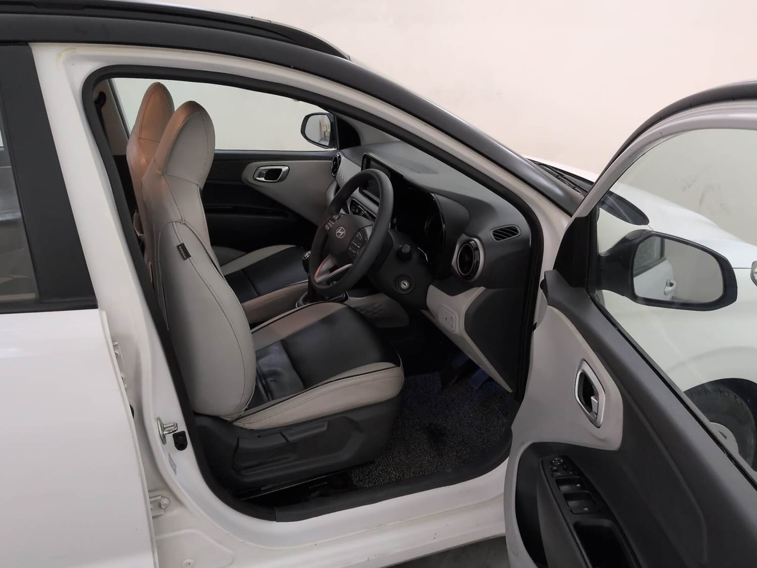 Used 2023 Hyundai Grand i10 Nios Sportz 1.2 Kappa VTVT Petrol Manual interior RIGHT SIDE FRONT DOOR CABIN VIEW