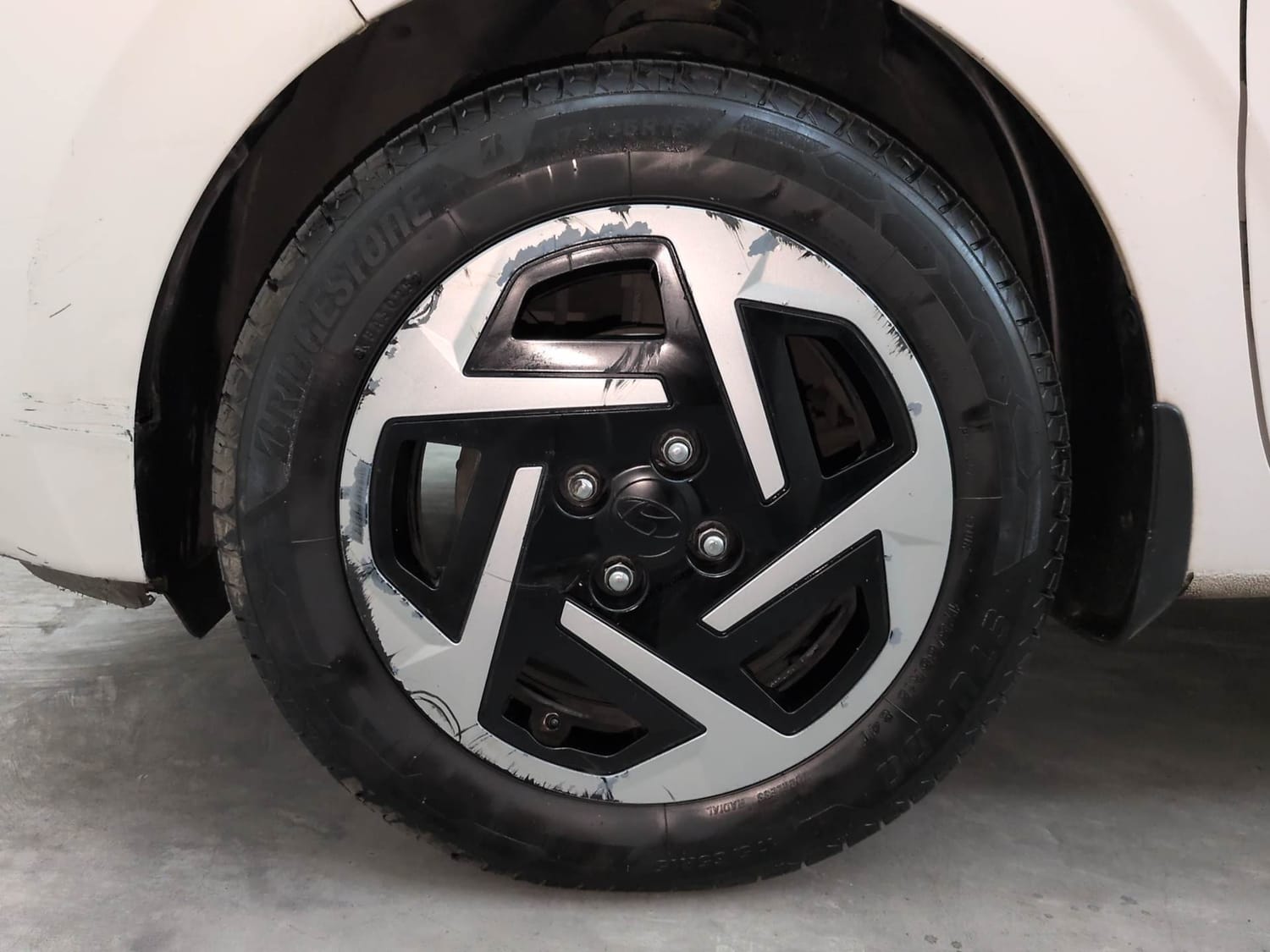 Used 2023 Hyundai Grand i10 Nios Sportz 1.2 Kappa VTVT Petrol Manual tyres LEFT FRONT TYRE RIM VIEW