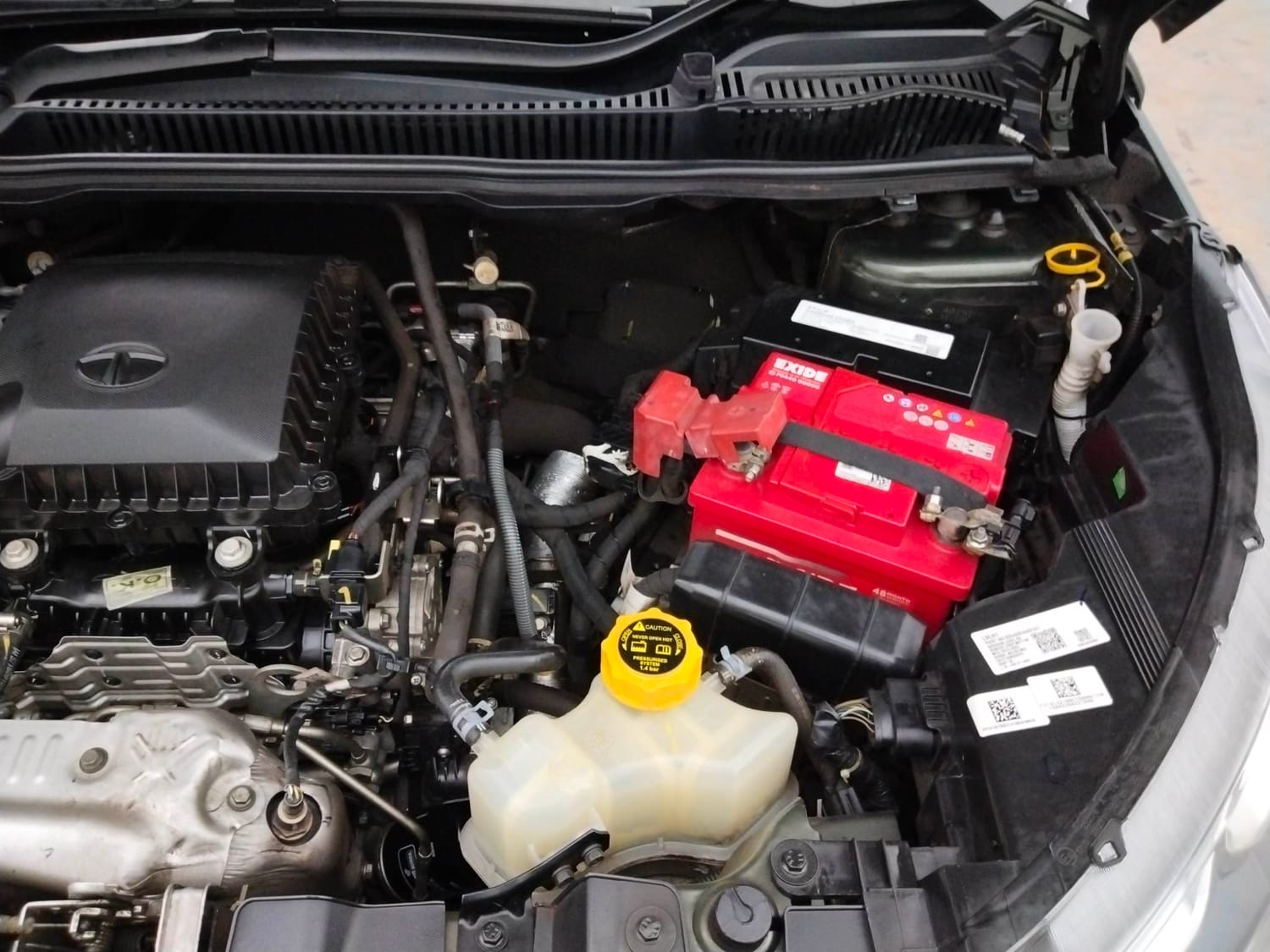 Used 2023 Tata Nexon XMA Petrol Automatic engine ENGINE LEFT SIDE VIEW