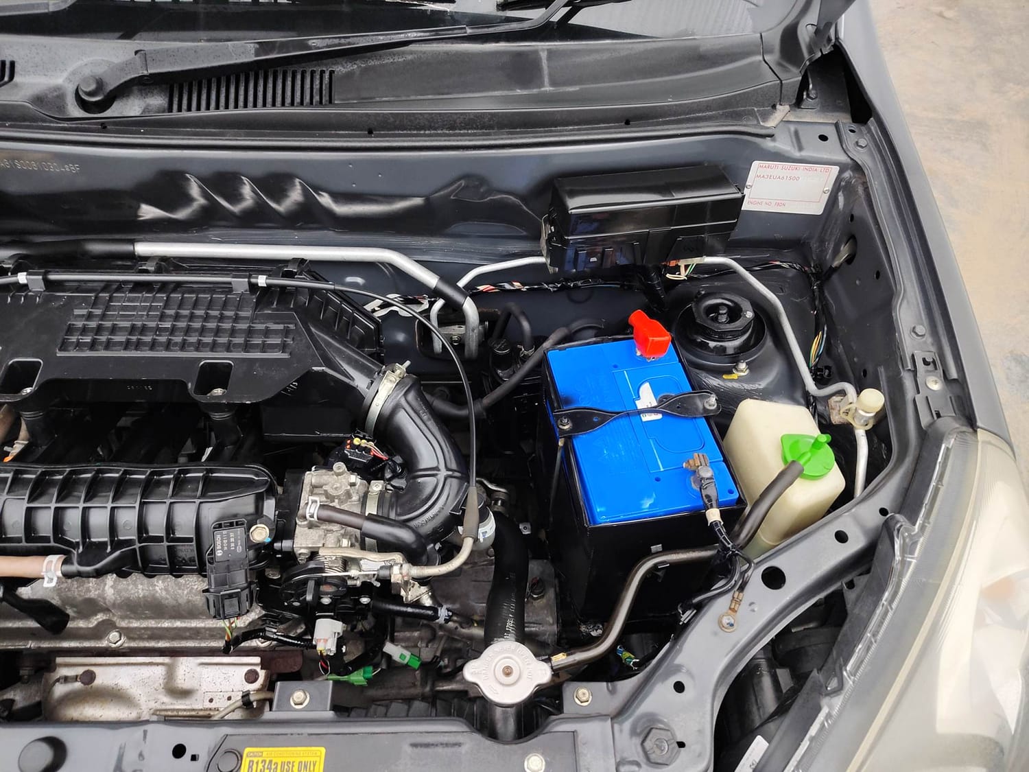 Used 2015 Maruti Suzuki Alto 800 Lxi Petrol Manual engine ENGINE LEFT SIDE VIEW
