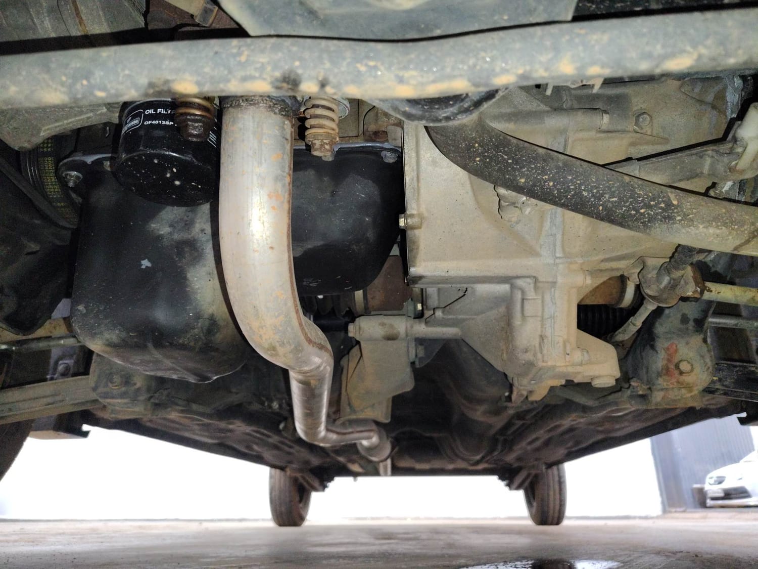 Used 2015 Maruti Suzuki Alto 800 Lxi Petrol Manual extra FRONT LEFT UNDERBODY VIEW