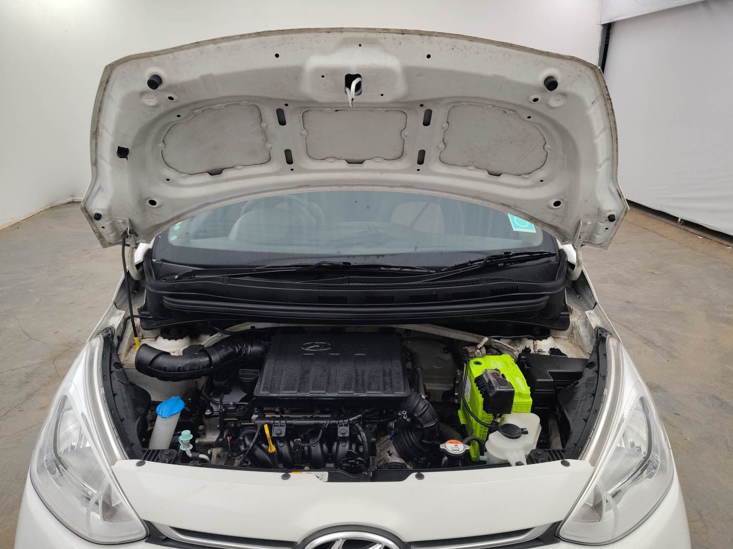 Used 2018 Hyundai Grand i10 Magna 1.2 Kappa VTVT Petrol Manual engine ENGINE & BONNET OPEN FRONT VIEW