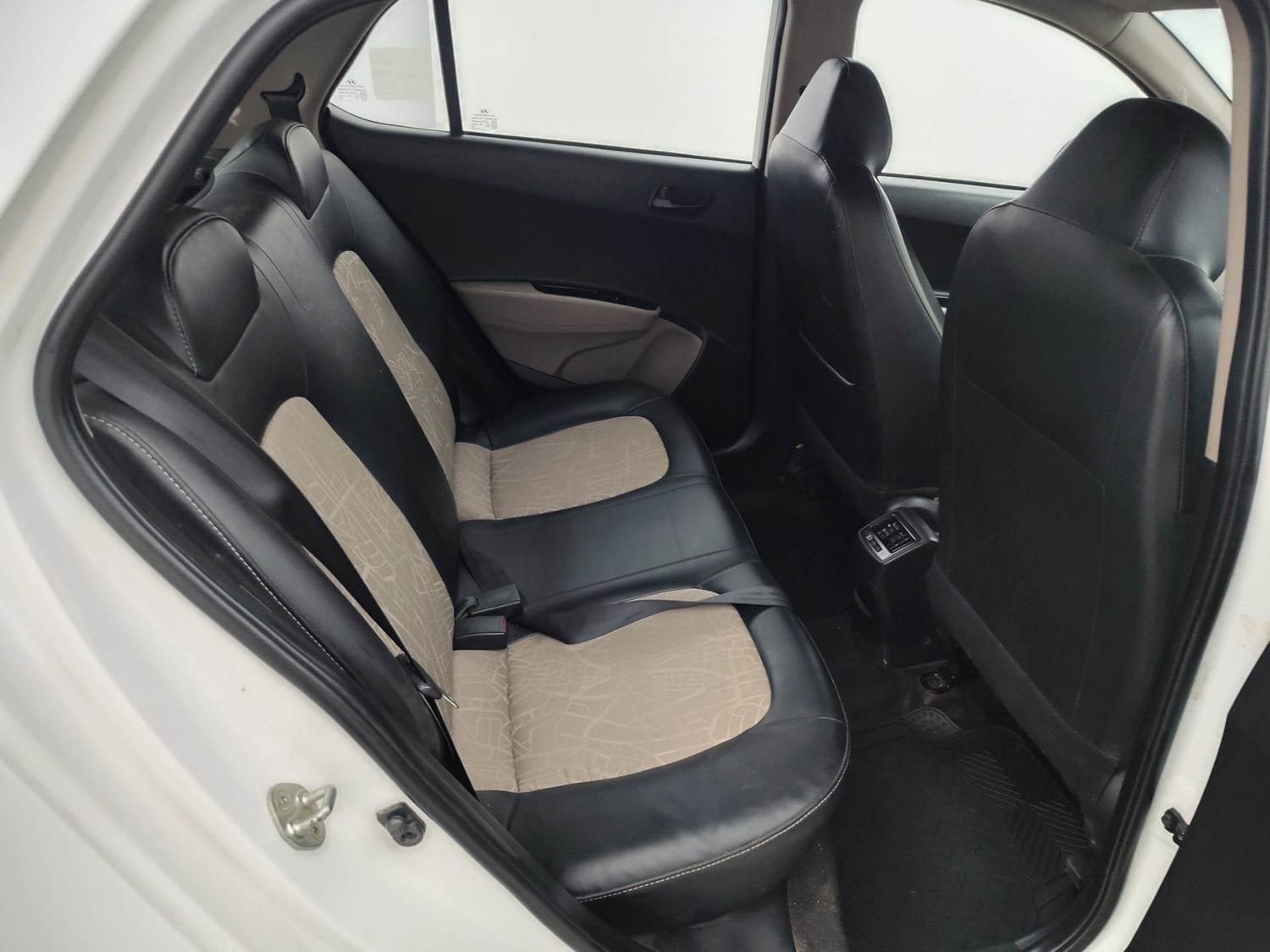 Used 2018 Hyundai Grand i10 Magna 1.2 Kappa VTVT Petrol Manual interior RIGHT SIDE REAR DOOR CABIN VIEW
