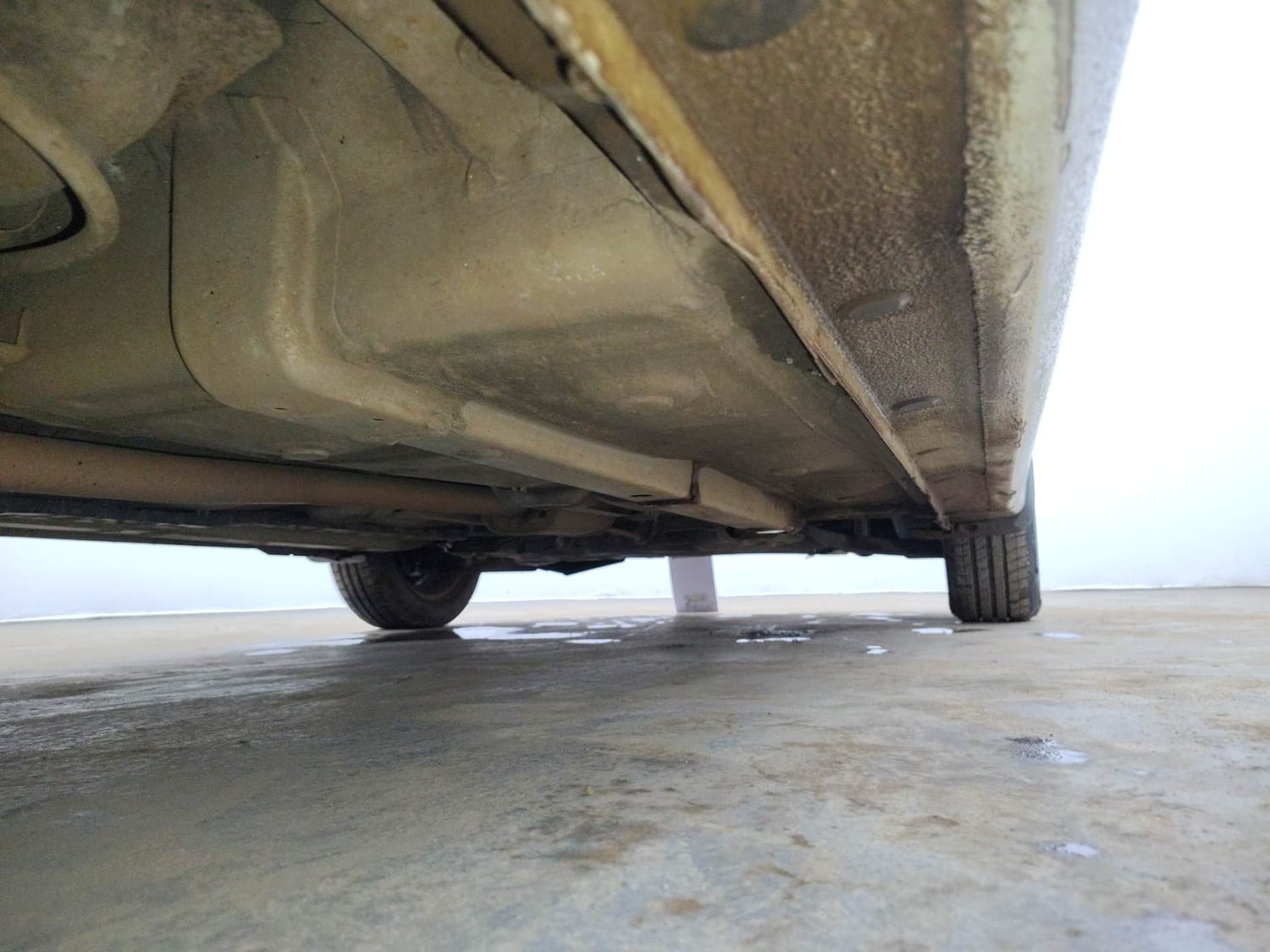 Used 2018 Hyundai Grand i10 Magna 1.2 Kappa VTVT Petrol Manual extra REAR RIGHT UNDERBODY VIEW