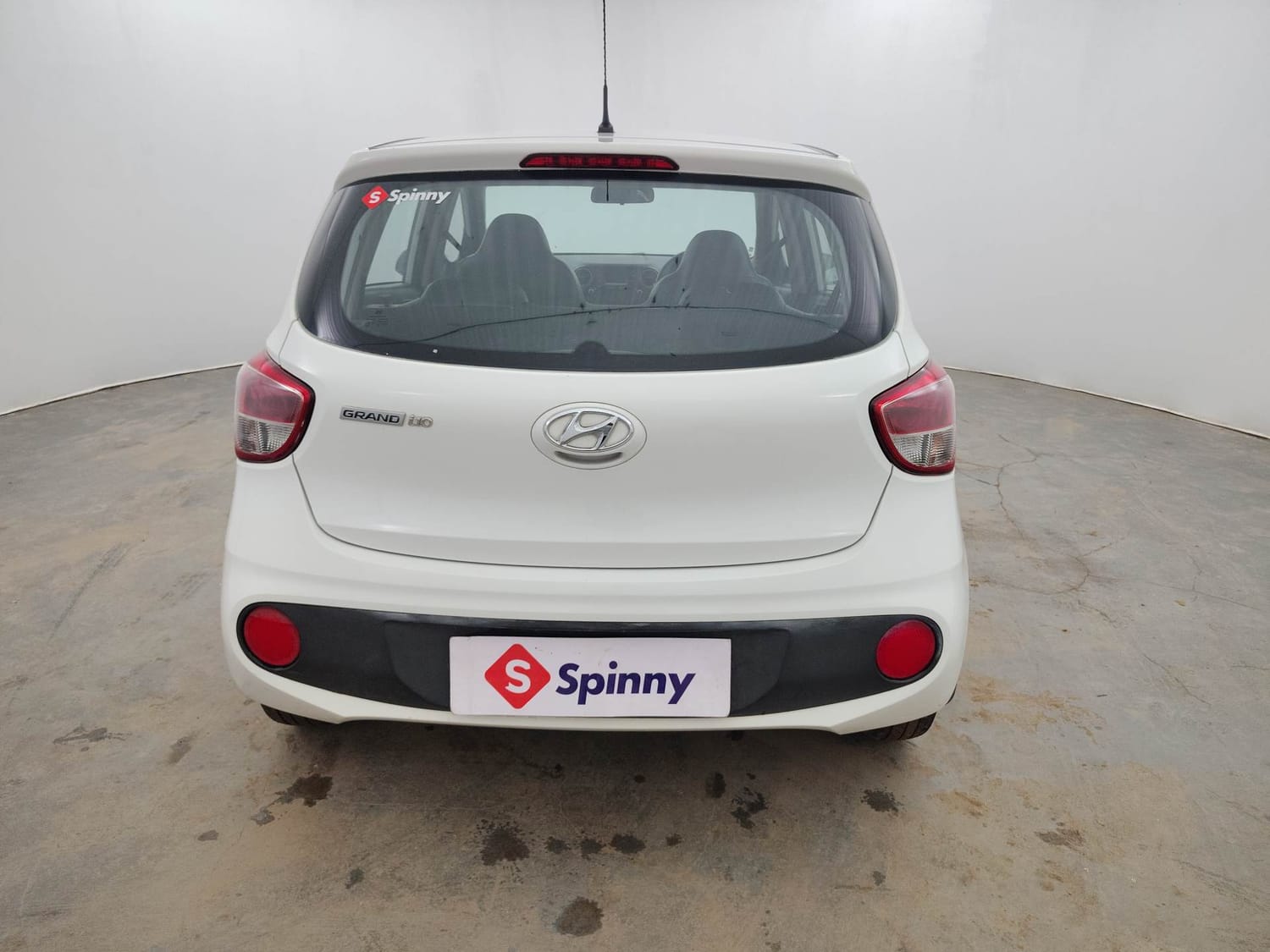 Used 2018 Hyundai Grand i10 Magna 1.2 Kappa VTVT Petrol Manual exterior BACK VIEW