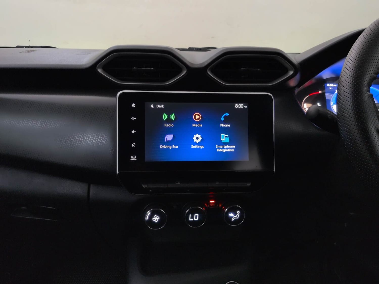Used 2022 Nissan Magnite XV Premium Turbo CVT Petrol Automatic interior MUSIC SYSTEM & AC CONTROL VIEW