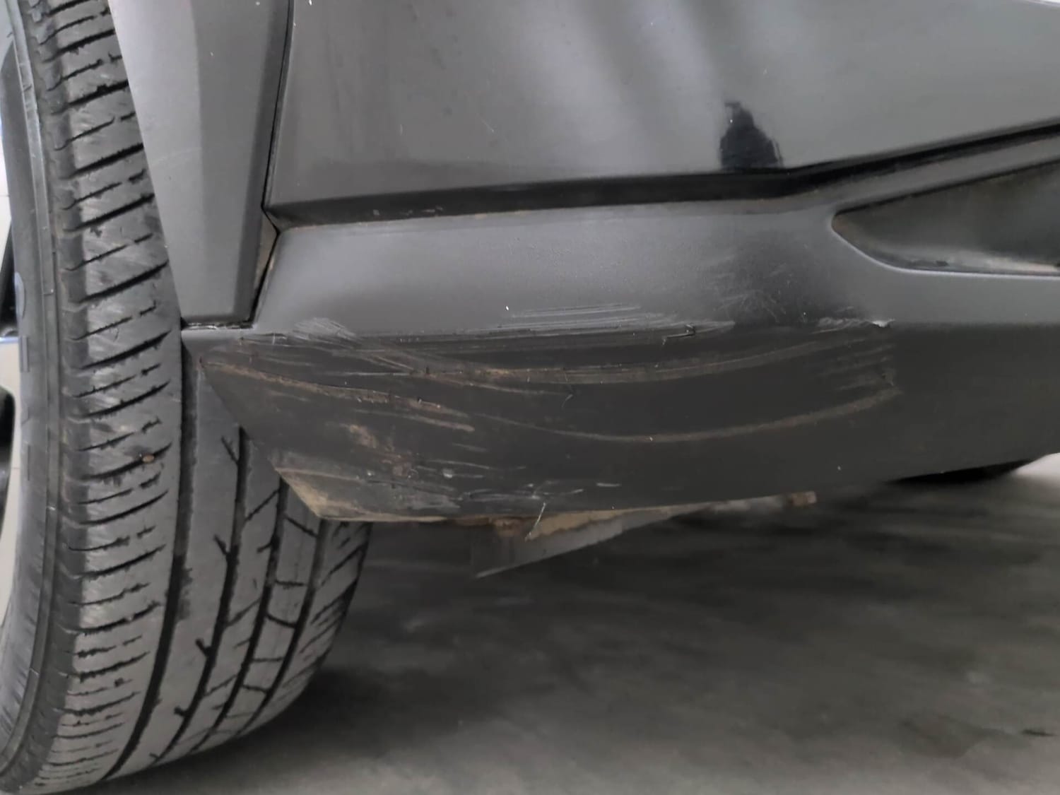 Used 2022 Nissan Magnite XV Premium Turbo CVT Petrol Automatic dents MINOR SCRATCH