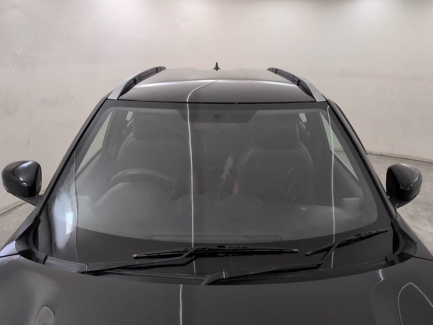 Used 2022 Nissan Magnite XV Premium Turbo CVT Petrol Automatic exterior FRONT WINDSHIELD VIEW