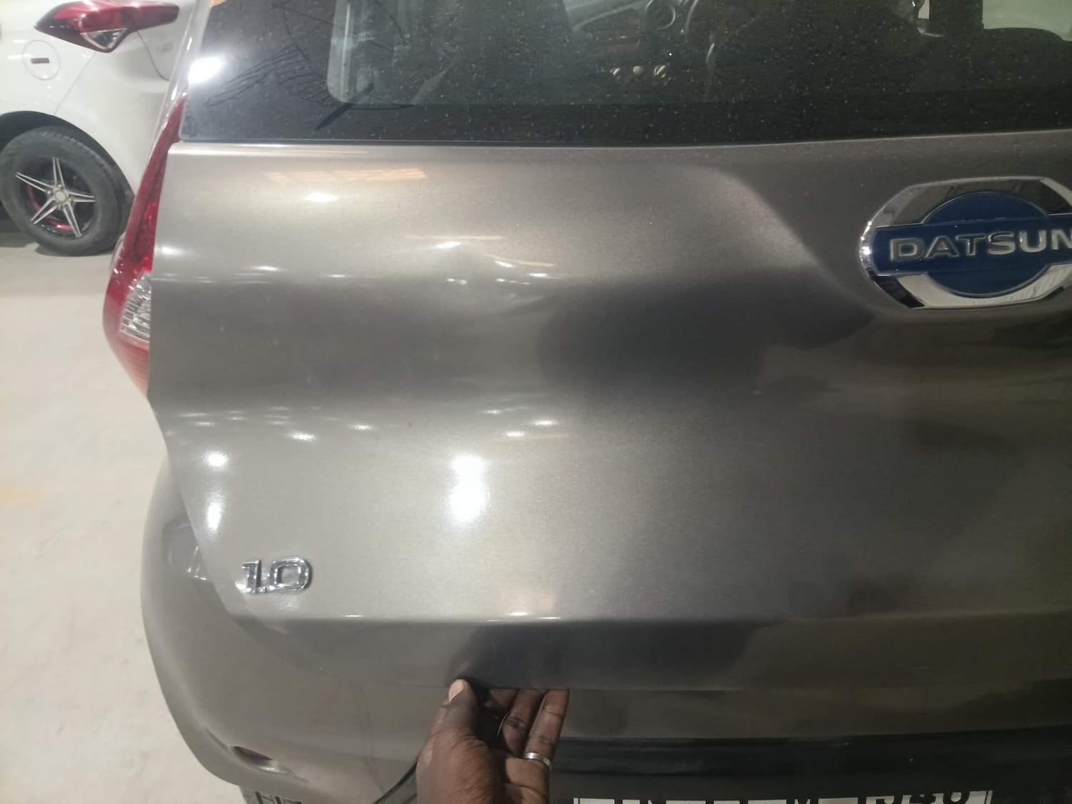 Used 2018 Datsun Redi-GO S 1.0 AMT Petrol Automatic dents MINOR DENT