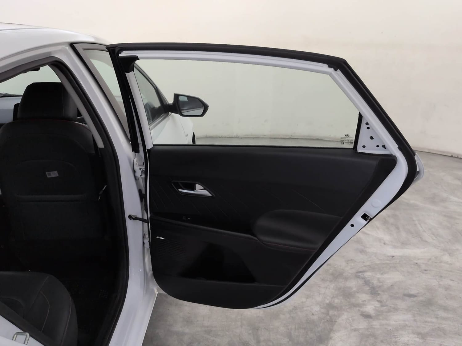 Used 2024 Hyundai Verna SX (O) 1.5 Turbo Petrol DCT Petrol Automatic interior RIGHT REAR DOOR OPEN VIEW