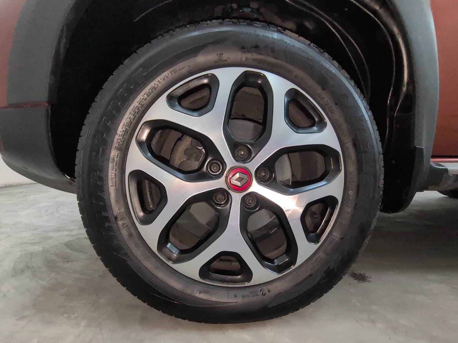 Used 2021 Renault Duster RXZ 1.3 Turbo Petrol MT Petrol Manual tyres LEFT FRONT TYRE RIM VIEW