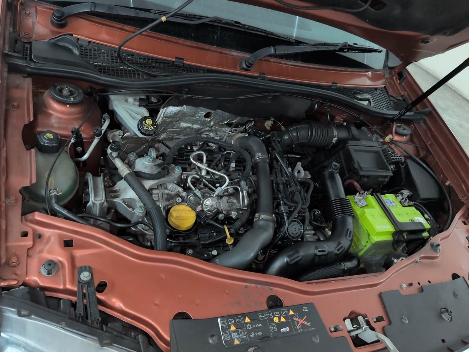Used 2021 Renault Duster RXZ 1.3 Turbo Petrol MT Petrol Manual engine ENGINE RIGHT SIDE VIEW