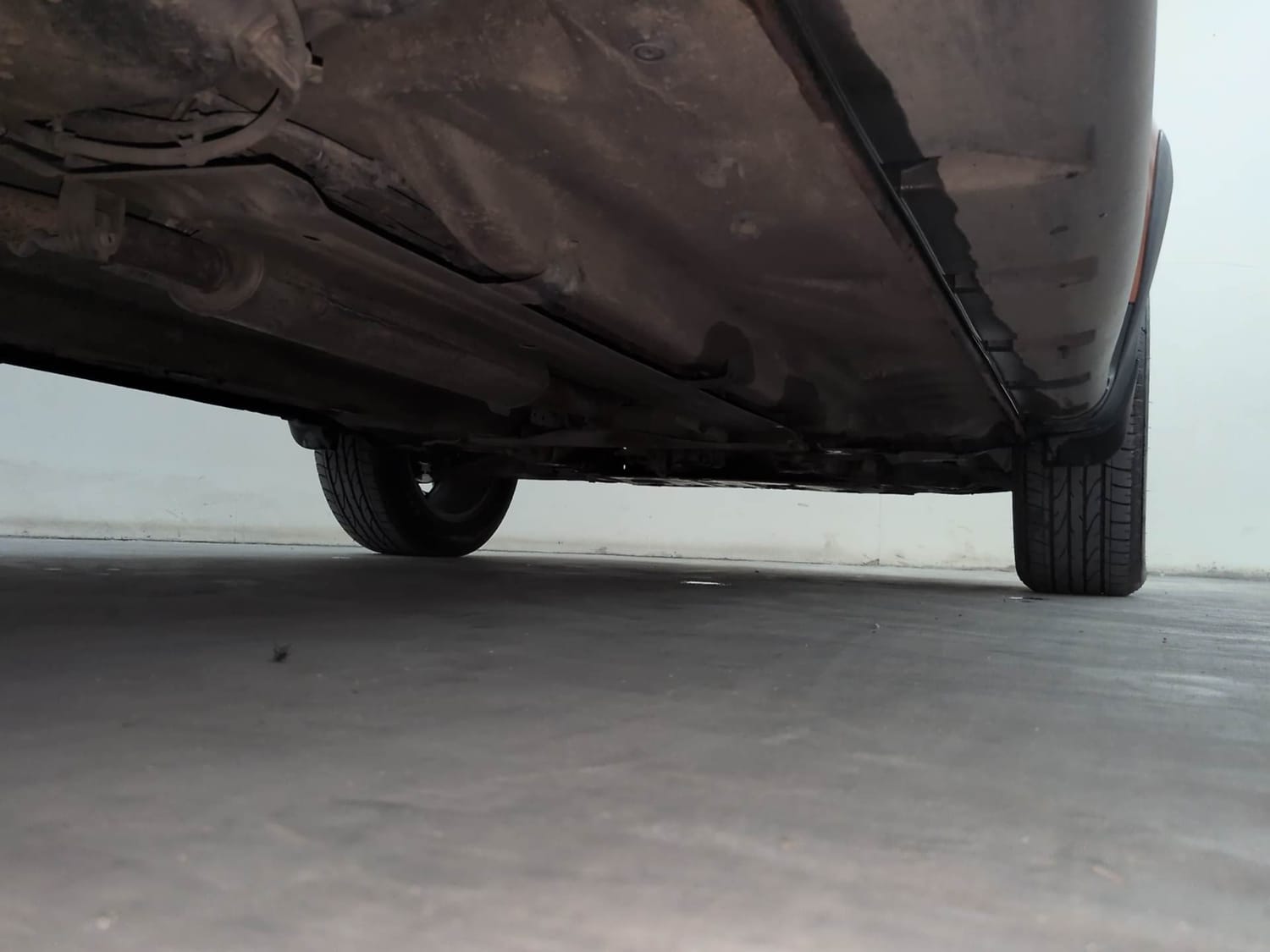 Used 2021 Renault Duster RXZ 1.3 Turbo Petrol MT Petrol Manual extra REAR RIGHT UNDERBODY VIEW