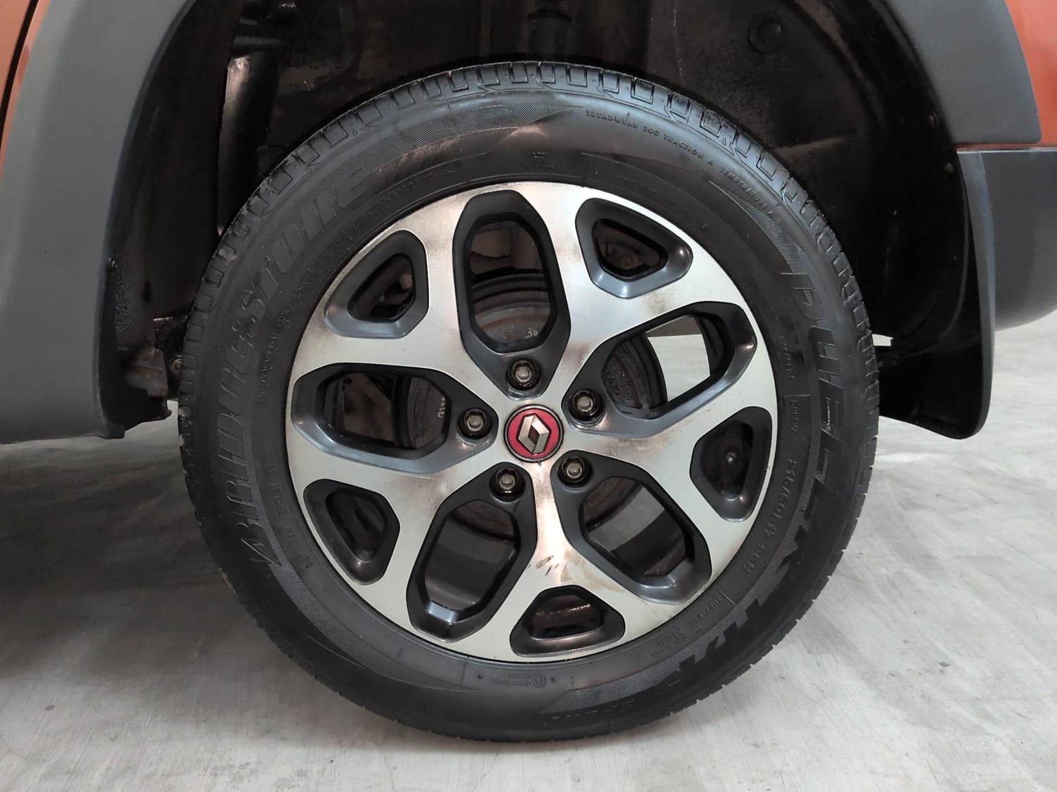 Used 2021 Renault Duster RXZ 1.3 Turbo Petrol MT Petrol Manual tyres LEFT REAR TYRE RIM VIEW