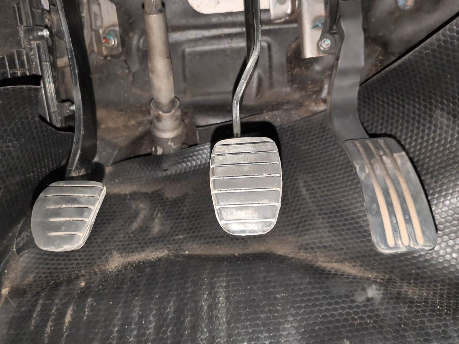 Used 2021 Renault Duster RXZ 1.3 Turbo Petrol MT Petrol Manual interior PEDALS VIEW