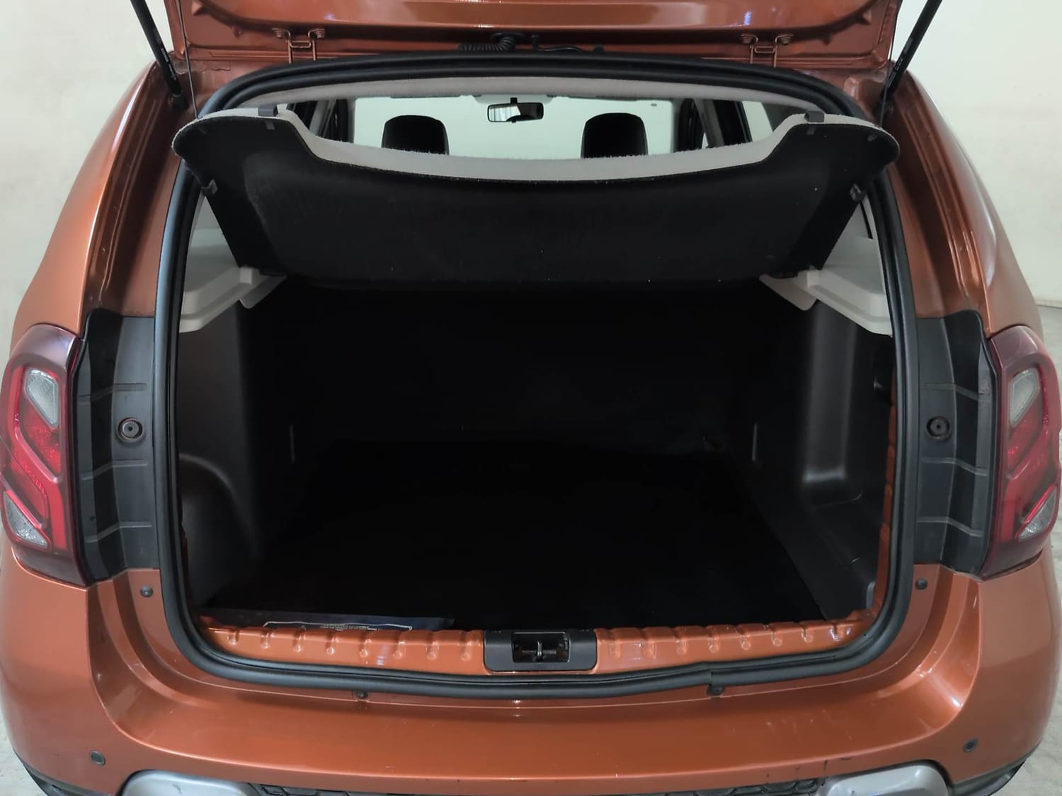 Used 2021 Renault Duster RXZ 1.3 Turbo Petrol MT Petrol Manual interior DICKY INSIDE VIEW