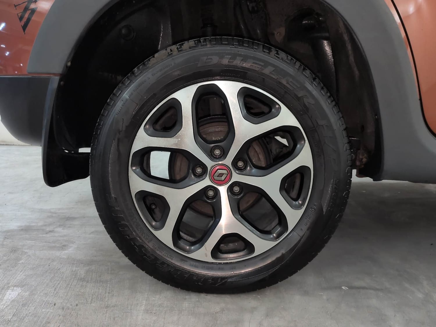 Used 2021 Renault Duster RXZ 1.3 Turbo Petrol MT Petrol Manual tyres RIGHT REAR TYRE RIM VIEW