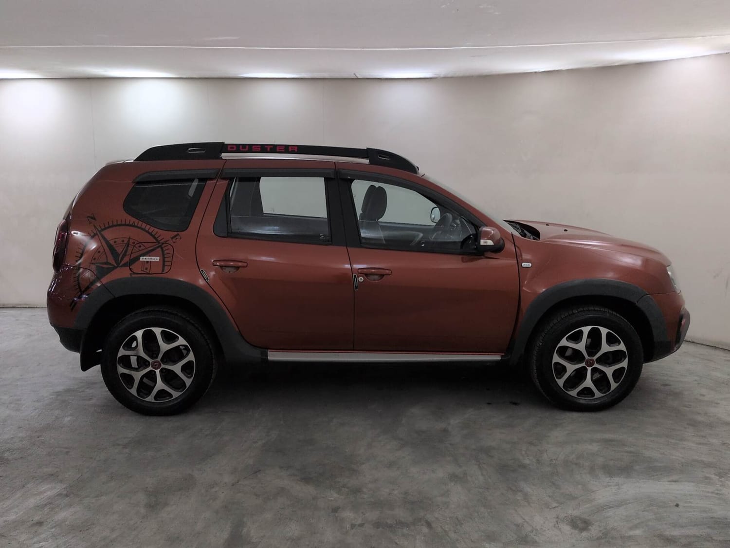 Used 2021 Renault Duster RXZ 1.3 Turbo Petrol MT Petrol Manual exterior RIGHT SIDE VIEW